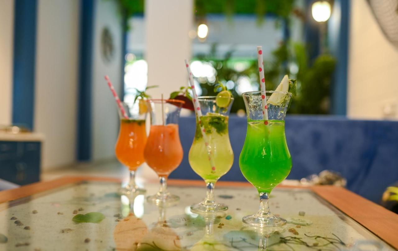 The Voyage - Cafe Hostel Cowork Pune Esterno foto