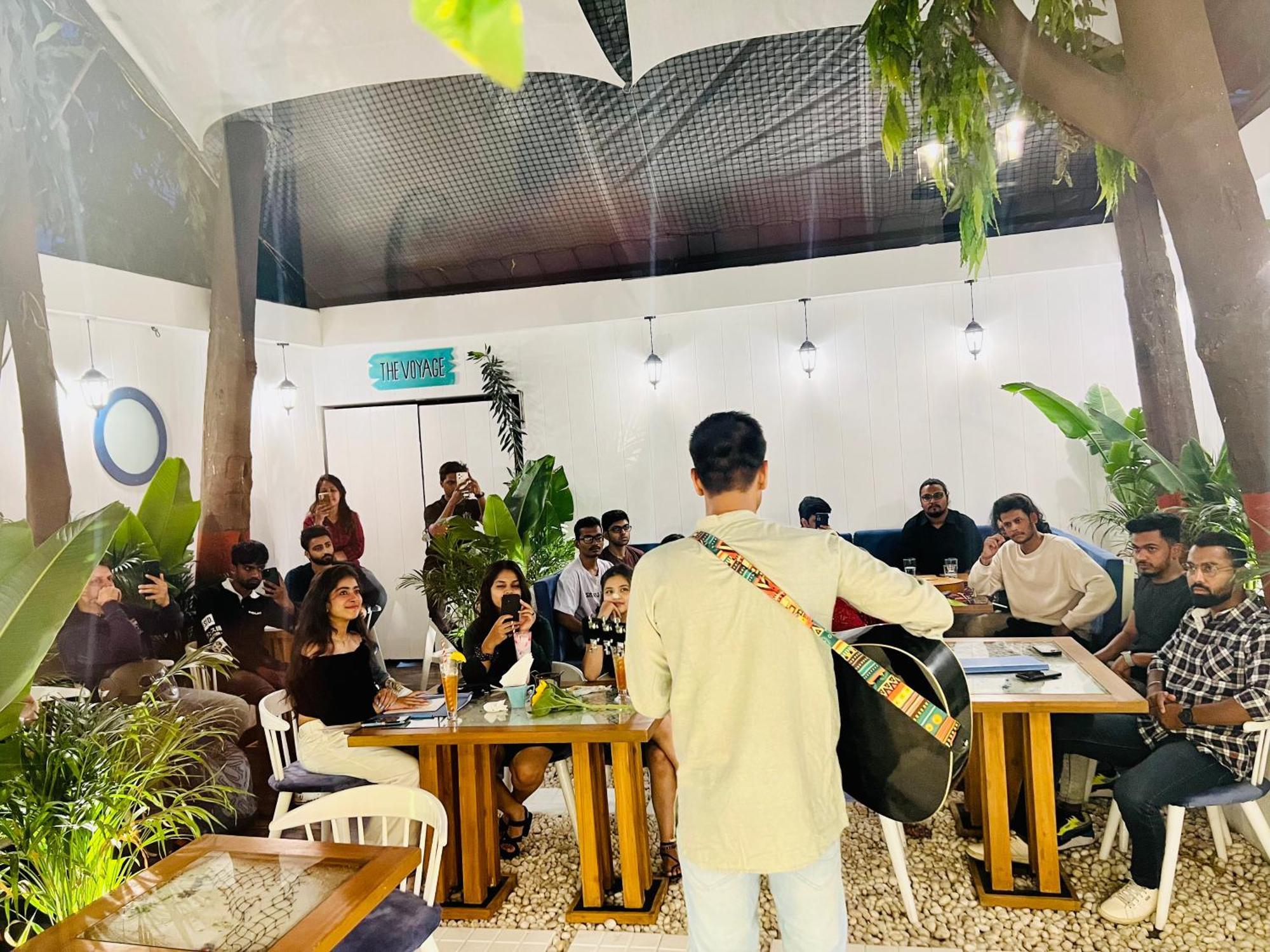 The Voyage - Cafe Hostel Cowork Pune Esterno foto