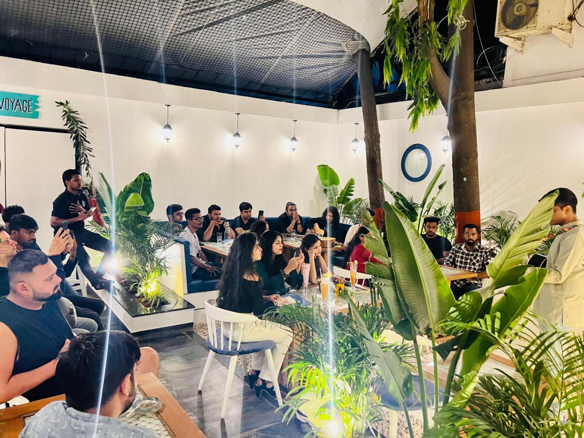 The Voyage - Cafe Hostel Cowork Pune Esterno foto